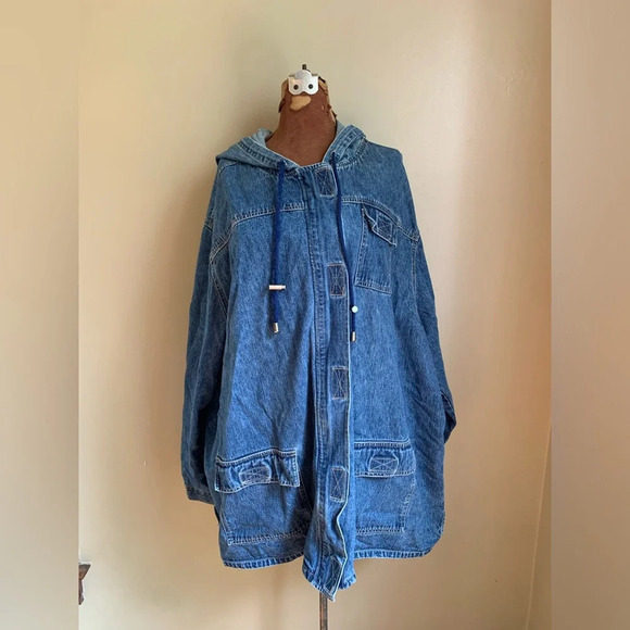 L.A. Blues Jackets & Blazers - Vintage L.A. Blues Oversized Denim Jacket W/Hood Size 30/32w 90’s barn utility
